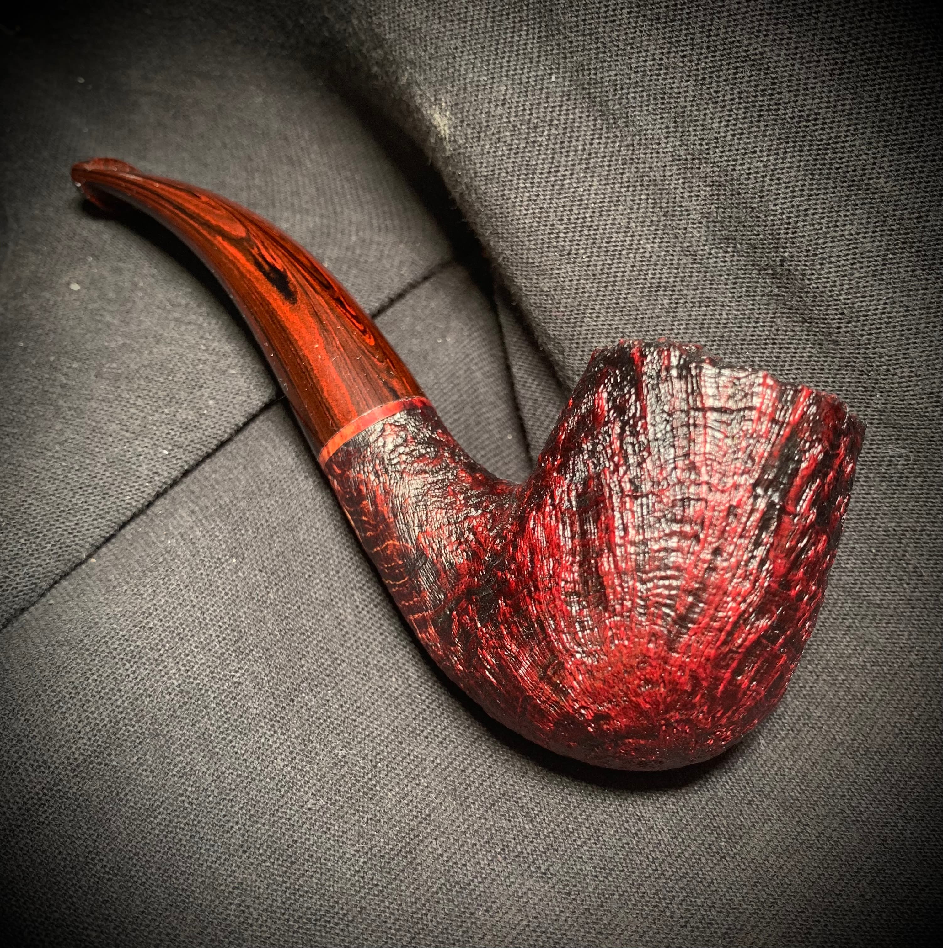 Rose Pipes signature Cardinal shape — sandblasted bent billiard
